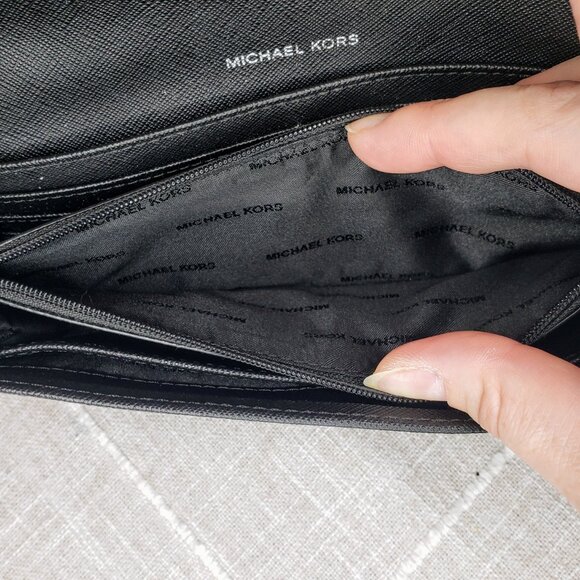 MICHAEL Michael Kors Fulton Carryall Wallet - Black and Grey Logo Leather - Picture 9 of 12